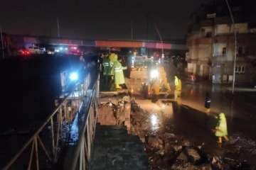 Selin vurduğu Şanlıurfa&rsquo;da sağanak yağış etkili oluyor