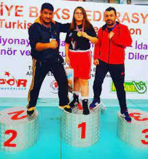 Senanur Kocaoğlu'nun hedefi boksta dünya şampiyonluğu