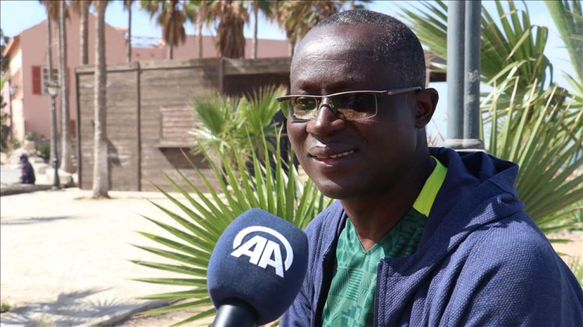 Senegal Futbol Federasyonu Başkanı Senghor'a göre Senegalli futbolcular Türkiye'ye çabuk a
