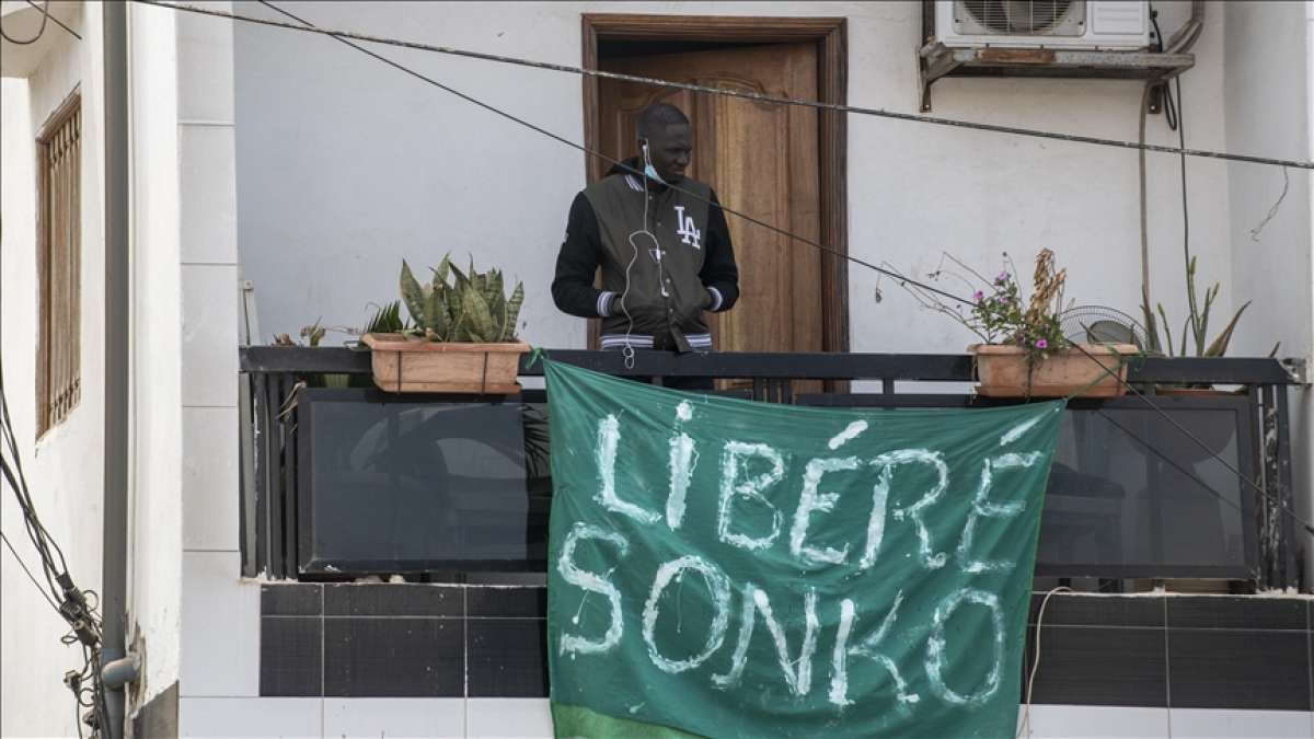 Senegal'de gözaltında tutulan muhalif lider Sonko serbest bırakıldı