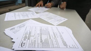 SGK'den EYT a&ccedil;ıklaması: Yasa y&uuml;r&uuml;rl&uuml;ğe girmeden aylık bağlama işlemi yapılması m&uuml;mk&uuml;n değil