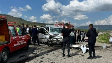 Siirt'te iki trafik kazası: 13 yaralı