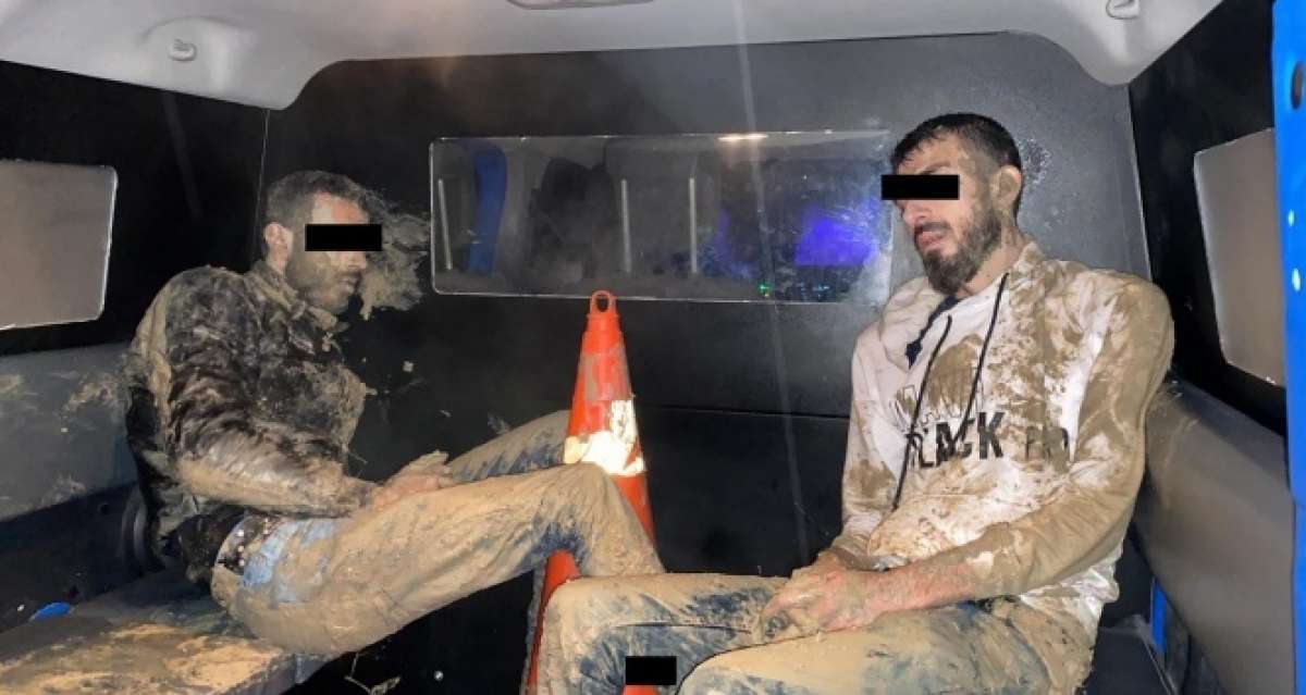 Sınırdan uyuşturucu geçirmeye çalışan 2 kişi yakalandı