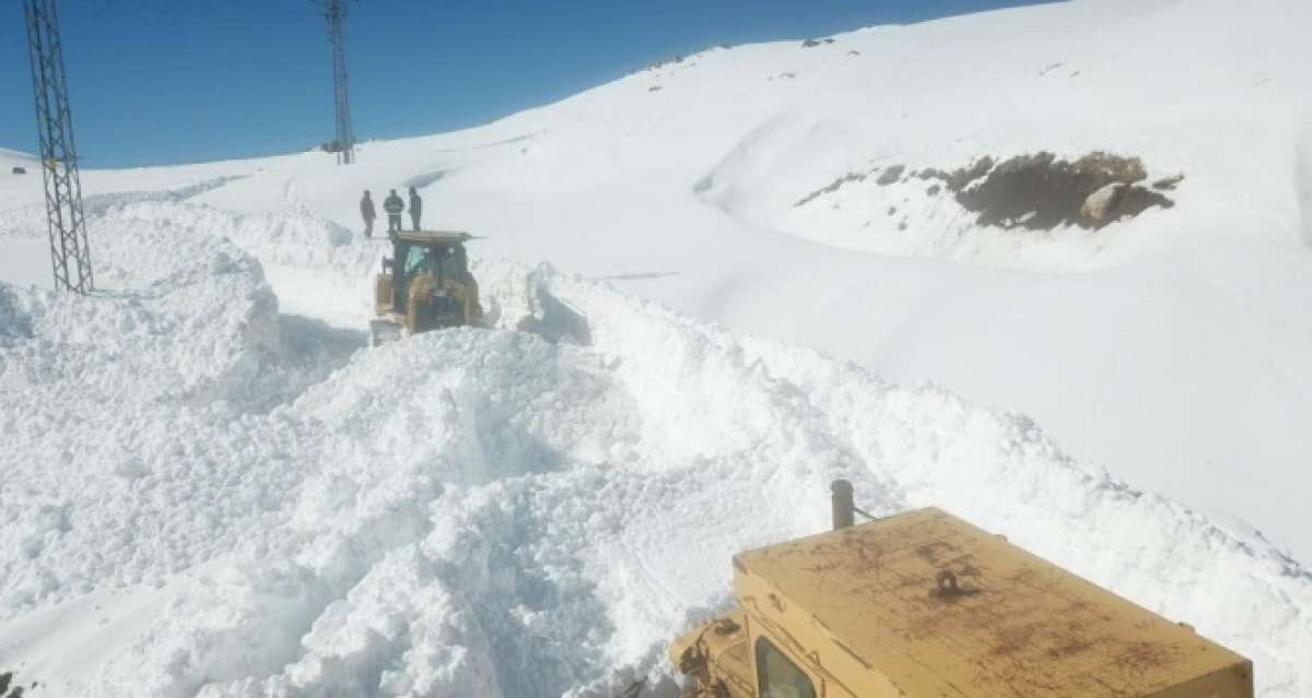 Şırnak'ta kar kalınlığı 5 metreye ulaştı