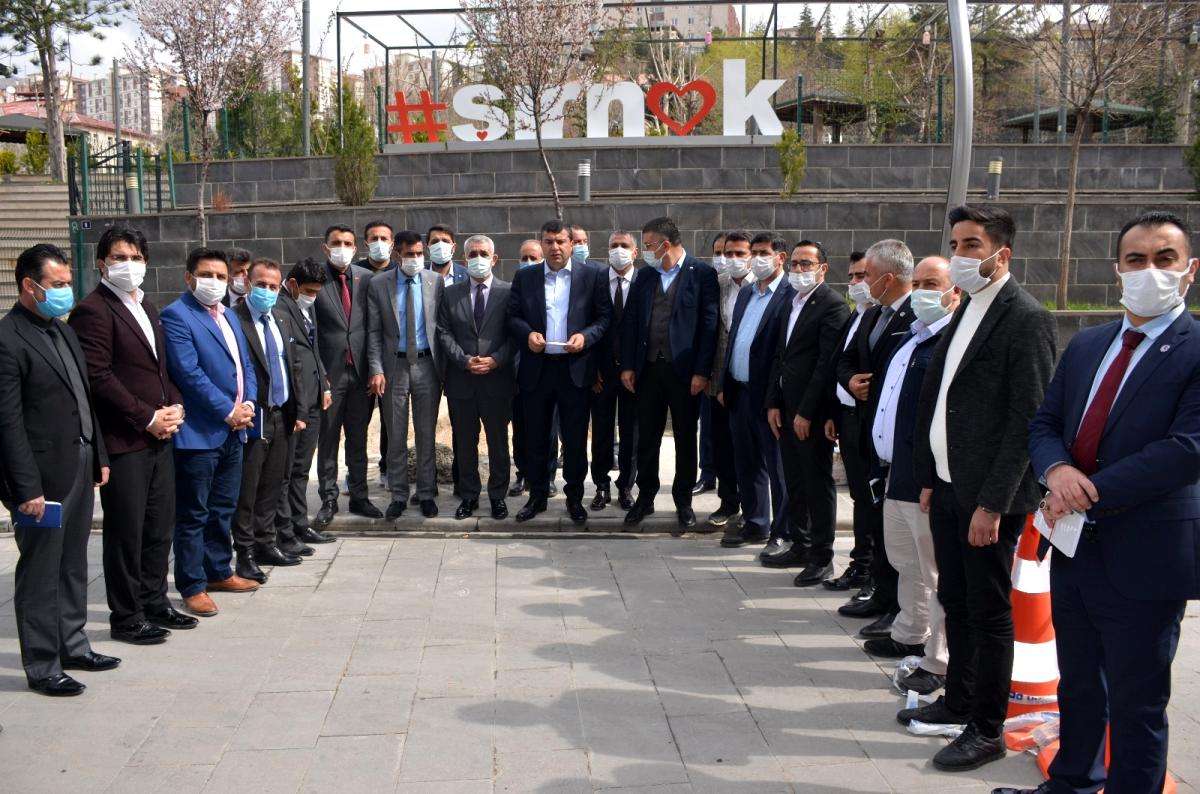 Şırnak'ta STK'lar, bildiriye imza atan emekli amiraller hakkında suç duyurusunda bulundu