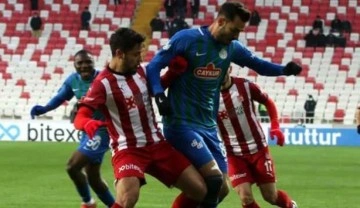 Sivasspor, 9 kişi kalan Rizespor'a diş geçiremedi!