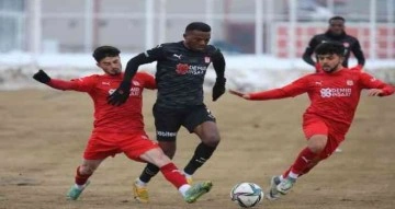 Sivasspor, U19 takımı ile maç yaptı