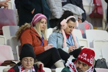 Sivassporlu taraftarlar Beşiktaş maçına ilgi gösterdi