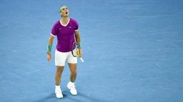 Son Dakika: Avustralya Açık'ta tarihi final! 5.5 saat süren maçta şampiyon Rafael Nadal