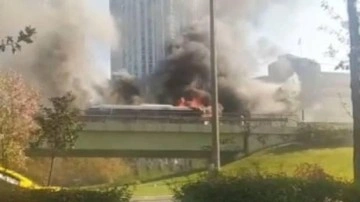 Son Dakika: Beşiktaş'ta İETT otobüsü alev alev yandı!