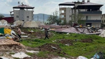 Son Dakika... Kahramanmaraş Pazarcık'ta hortum: 1 &ouml;l&uuml;, 34 yaralı