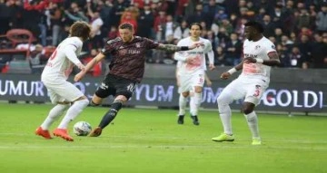 Spor Toto Süper Lig: Gaziantep FK: 0 - Beşiktaş: 0 (İlk yarı)