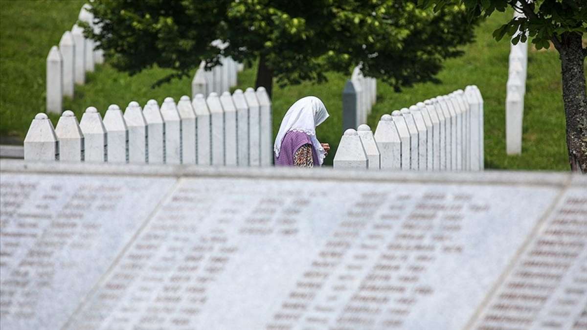 Srebrenitsa anneleri 'Bosna Kasabı' hakkındaki nihai kararı bekliyor