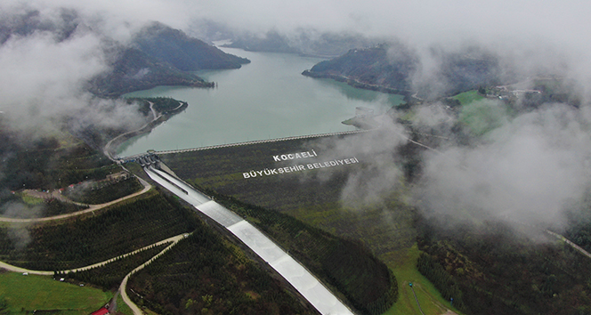 Su seviyesinin yüzde 98'e ulaştığı Yuvacık Barajı havadan görüntülendi