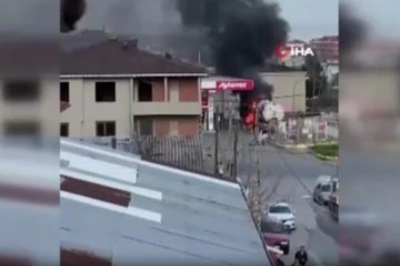 Sultanbeyli’de akaryakıt istasyonunda gaz tankeri alev alev yandı