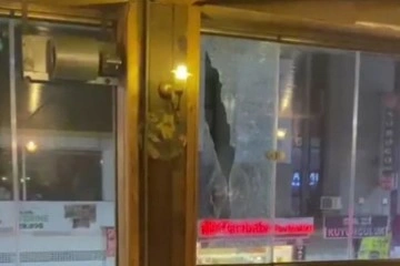 Sultangazi'de kafeye silahlı saldırı: 2 yaralı
