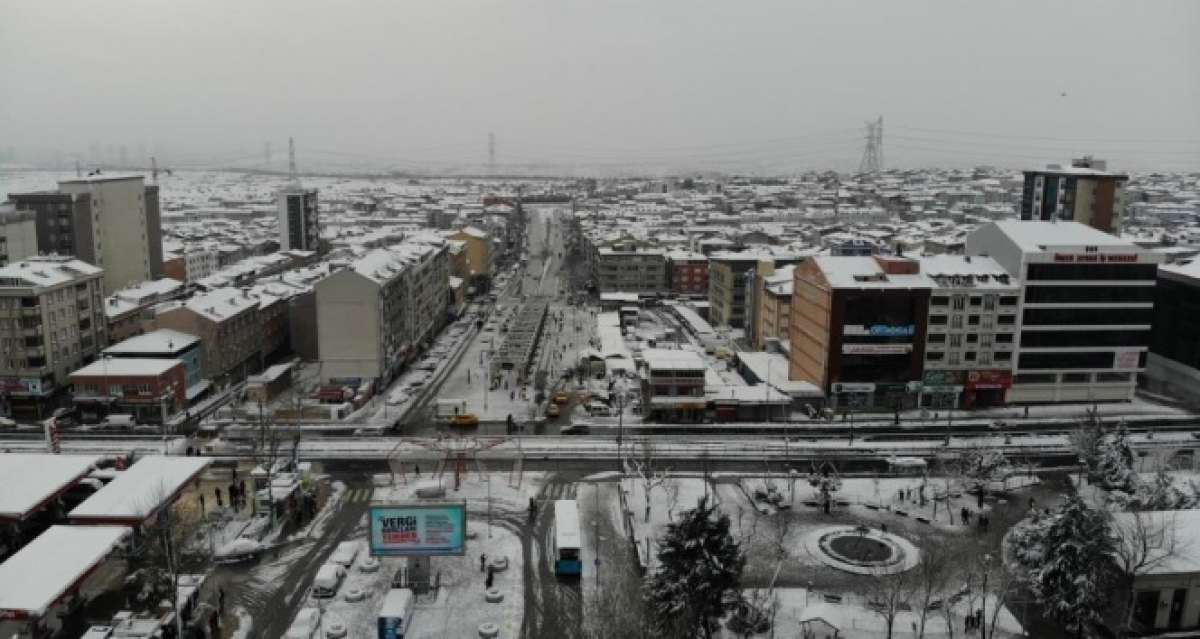 Sultangazi'de kar manzaraları havadan görüntülendi