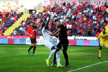 Süper Lig: Gaziantep FK: 0 Altay: 0 (İlk yarı)