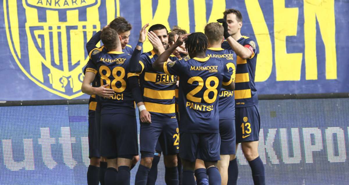 Süper Lig: MKE Ankaragücü: 3 - Göztepe: 0 (Maç sonucu)