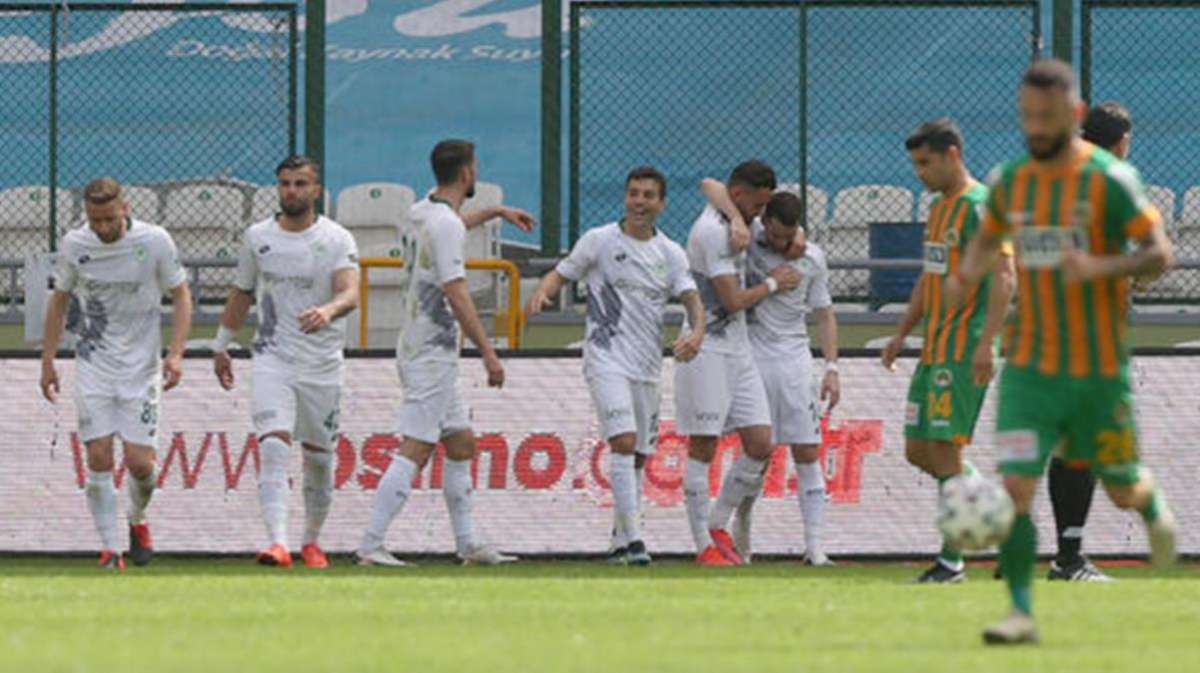 Süper Lig'de 31. hafta maçında Konyaspor, sahasında Alanya'yı 1-0 mağlup etti