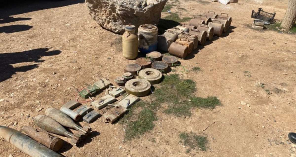 Suriye'nin kuzeyinde terör örgütüne büyük darbe: Yüzlerce kilogram patlayıcı ele geçirildi