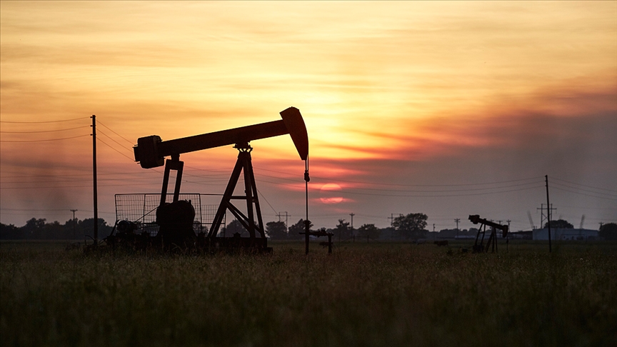Suudi Arabistan günlük petrol üretiminde 1 milyon varillik ek kesinti uygulayacak