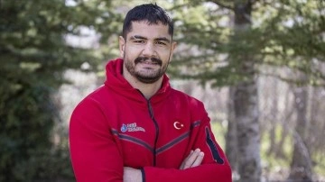 Taha Akg&uuml;l, 10. Avrupa şampiyonluğu i&ccedil;in Hırvatistan'da mindere &ccedil;ıkacak