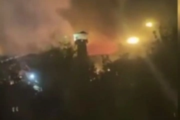 Tahran'daki Evin Hapishanesi'nde yangın