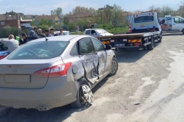 Tali yoldan çıkan araç kazaya neden oldu: 2 yaralı