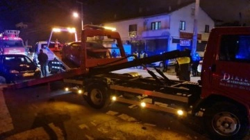 Tali yoldan &ccedil;ıkan ara&ccedil; kazaya sebep oldu: 4 yaralı