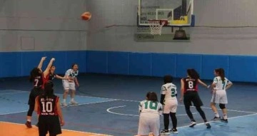 Tatvan’da ‘Okullar Arası Basketbol Müsabakası’ başladı