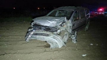 Tekirdağ&rsquo;da ticari araç ile traktör çarpıştı: 1 yaralı