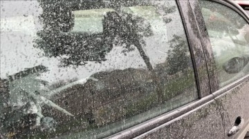 Tekirdağ'da toz taşınması nedeniyle yağmurla birlikte çamur yağdı