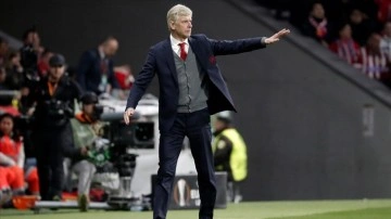 Teknik direkt&ouml;r Arsene Wenger'den depremzedeler i&ccedil;in yardım &ccedil;ağrısı