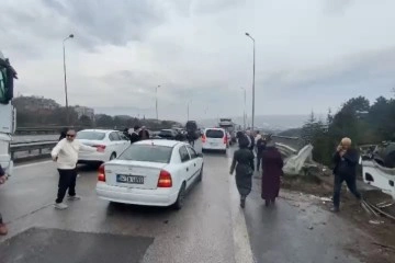 TEM Otoyolu Kocaeli ge&ccedil;işinde zincirleme kaza