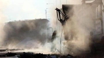 TEM'de tanker ile TIR çarpıştıktan sonra alev alev yandı; 2 yaralı