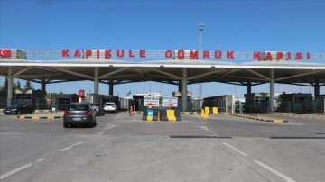 Ticaret Bakanlığının güncelleme çalışması nedeniyle Trakya'daki sınır kapılarında geçişler durd