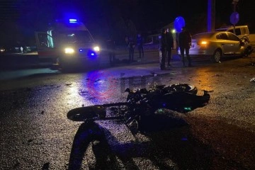 Tire’de motosiklet ile otomobil çarpıştı: 1 kişi hayatını kaybetti