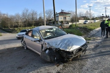 Tosya’da D-100 karayolunda trafik kazası: 2 yaralı