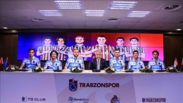 Trabzonspor, 6 futbolcuyla sözleşme imzaladı