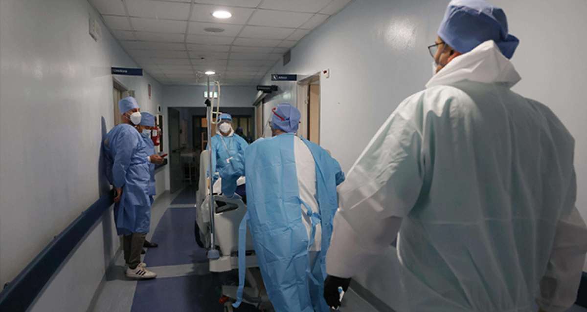 Tunus'ta Covid-19 nedeniyle sağlık sistemi çöktü: Libya Tunus ile sınırlarını kapattı