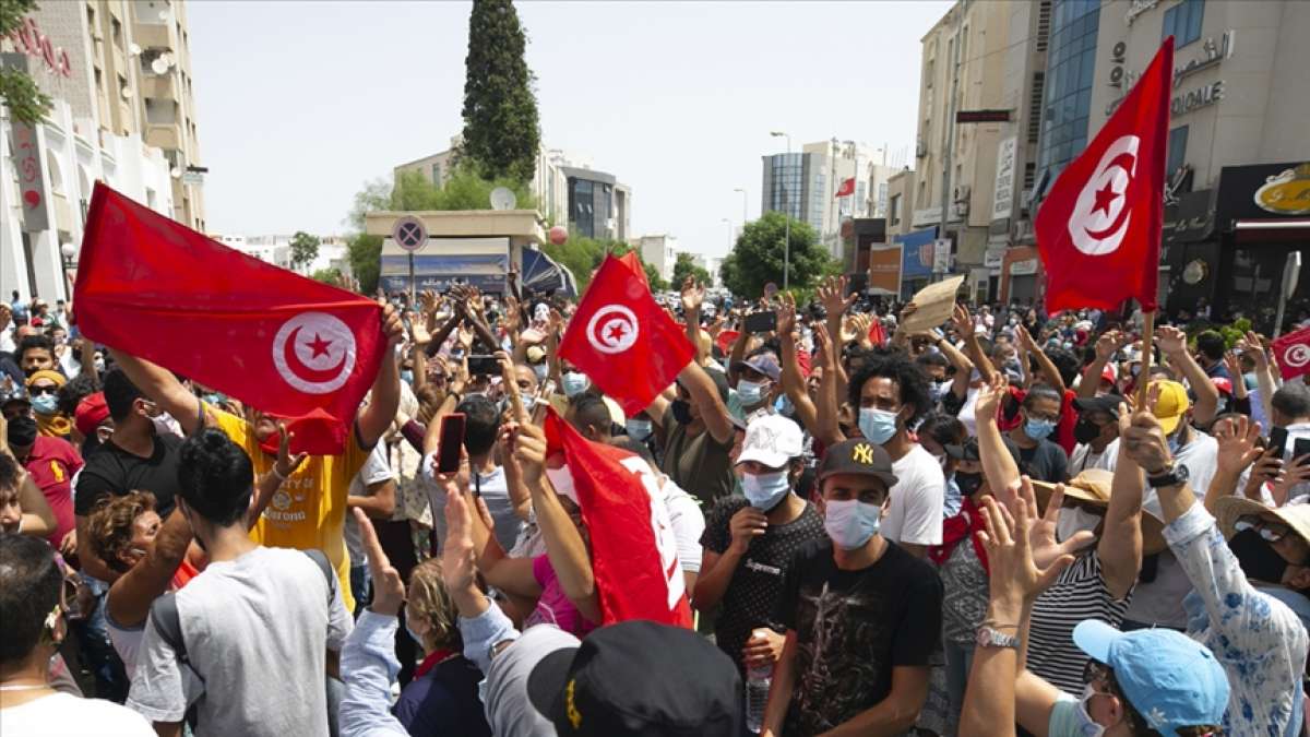 Tunus'taki krizin çözümü için en uygun seçenek erken seçim mi?