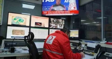 Türk Kızılay, depremzedelere destek olmak için tüm ekiplerini seferber etti