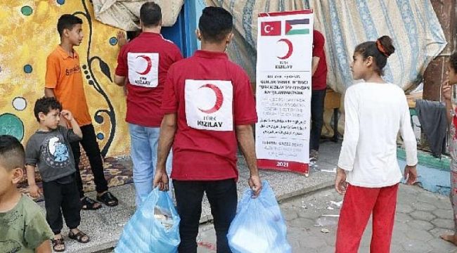 Türk Kızılay Filistin'de yaraları sarmaya devam ediyor