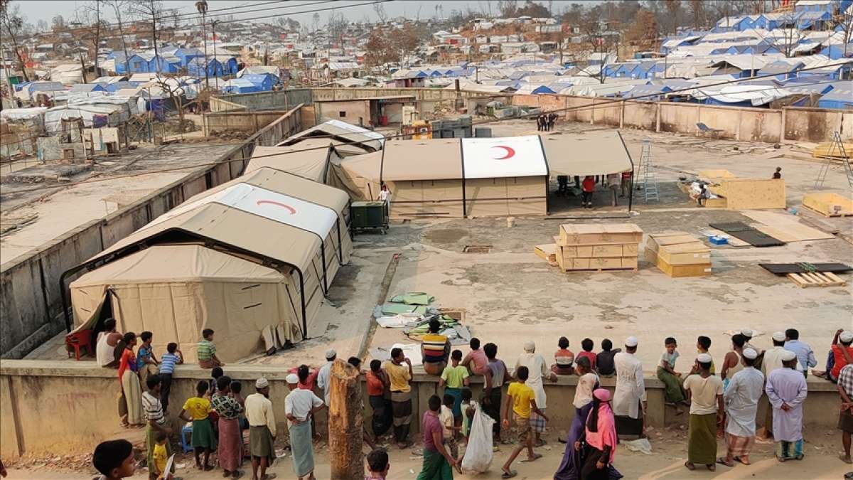Türkiye, Bangladeş'te mülteci kampındaki yangında tahrip olan sahra hastanesini yeniden inşa ed