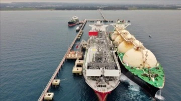 T&uuml;rkiye'nin 3'&uuml;nc&uuml; FSRU gemisi Akdeniz'e girdi