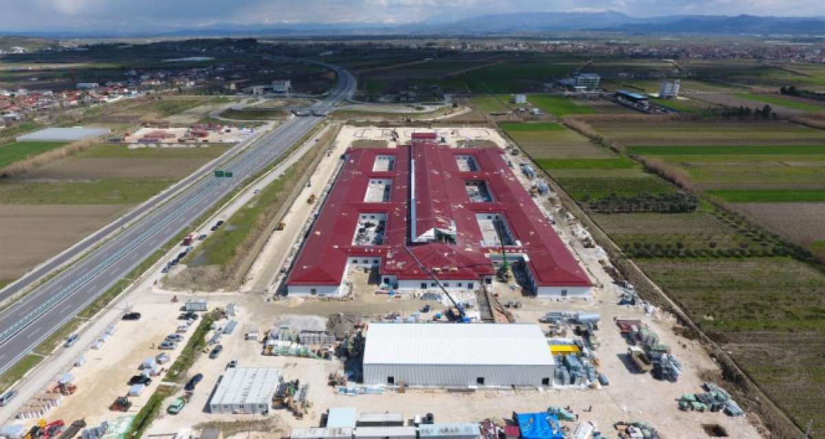 Türkiye'nin Arnavutluk'ta inşa ettiği hastanede sona doğru