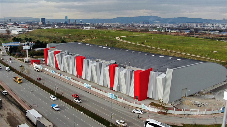 Türkiye'nin en büyük atletizm salonu açılış için gün sayıyor