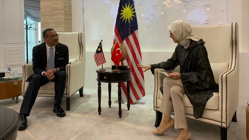 Türkiye'nin Kuala Lumpur Büyükelçisi Kavakcı, Malezya Dışişleri Bakanı Hişamuddin ile görüştü