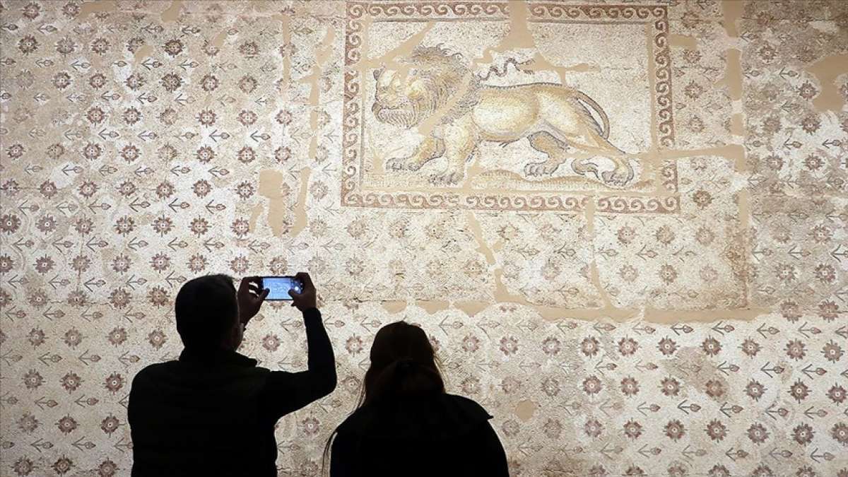 Türkiye'nin mozaik eserleri göz kamaştırıyor